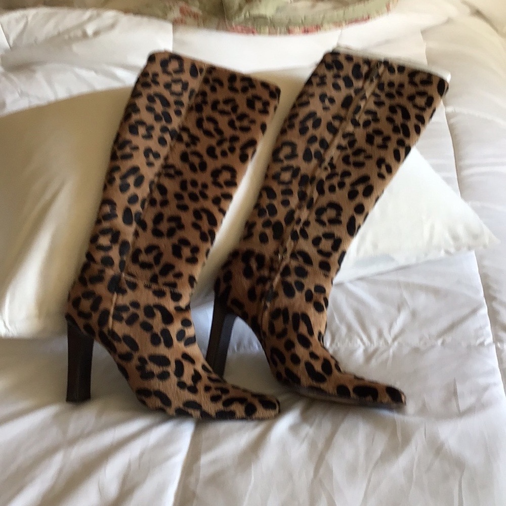 BCBG generation, Animal print size 7 women’s only wore once